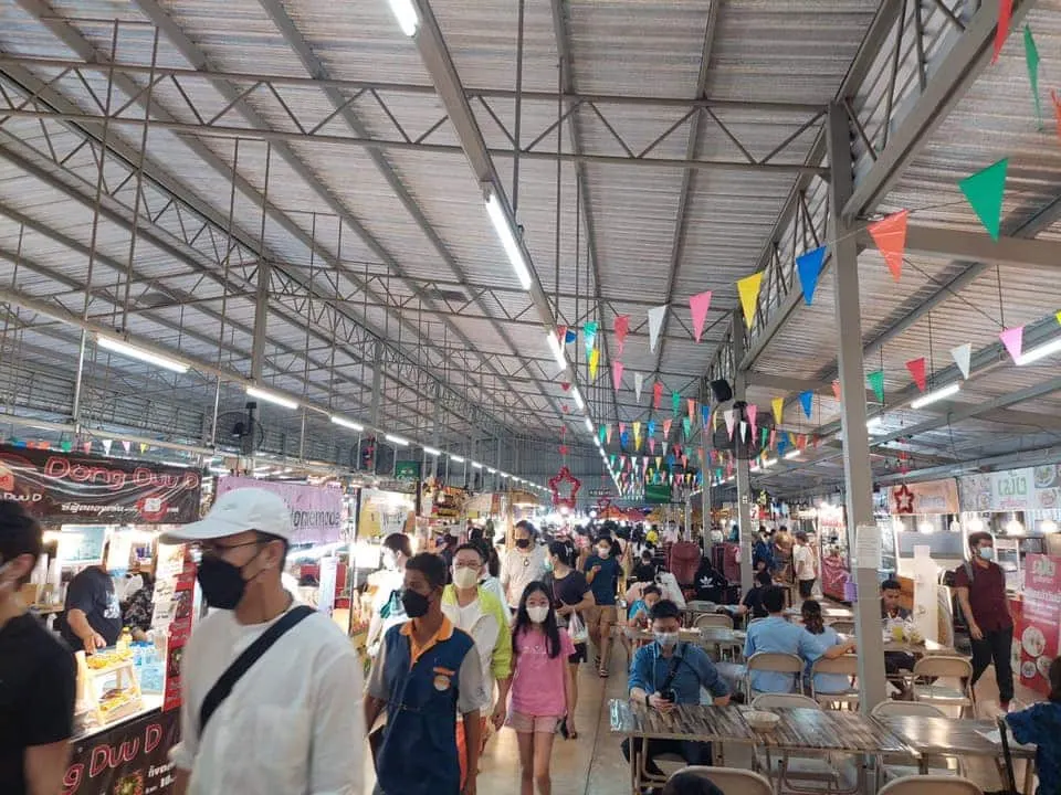 ตลาดเดินเล่น
