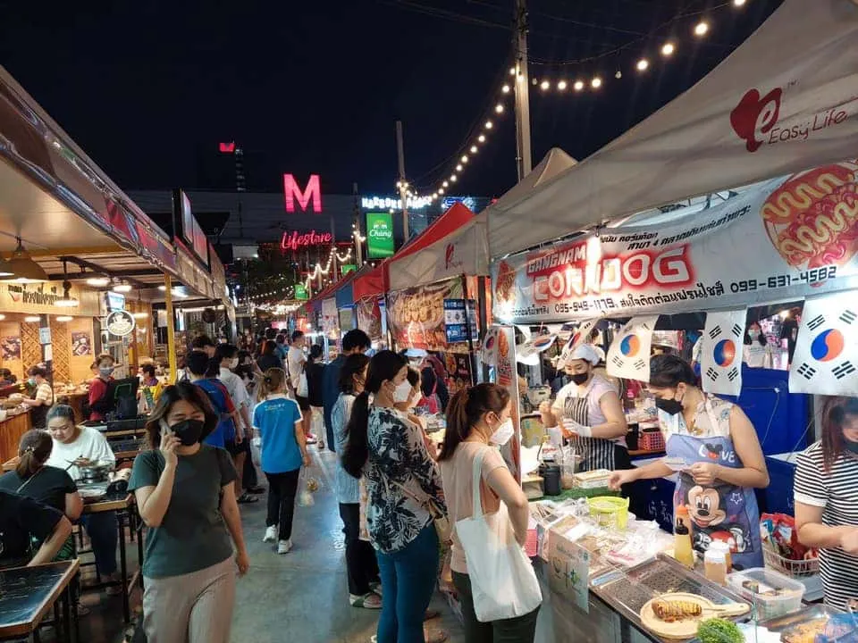ตลาดเดินเล่น