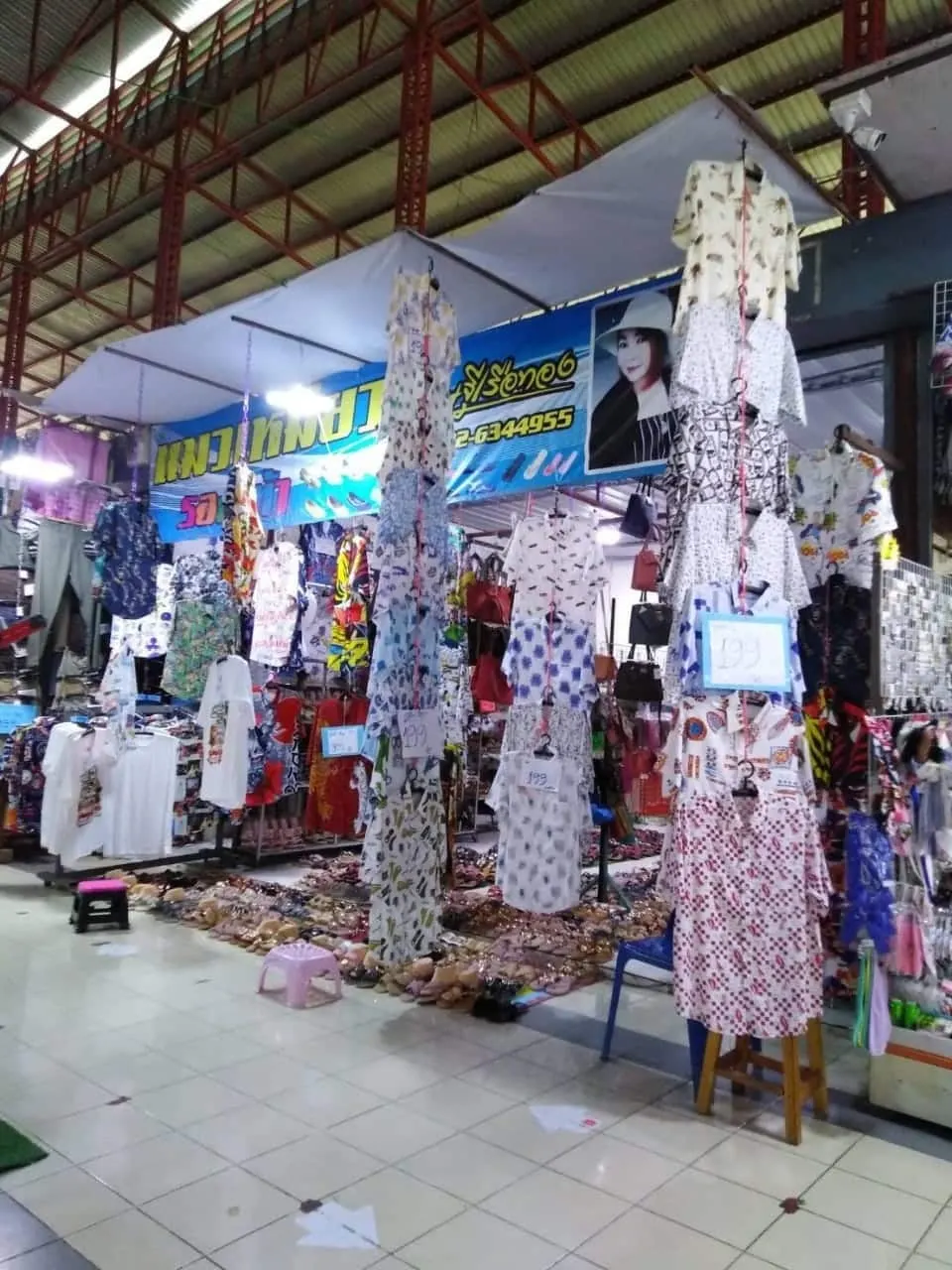 ตลาด หาตลาด ขายอะไรดี