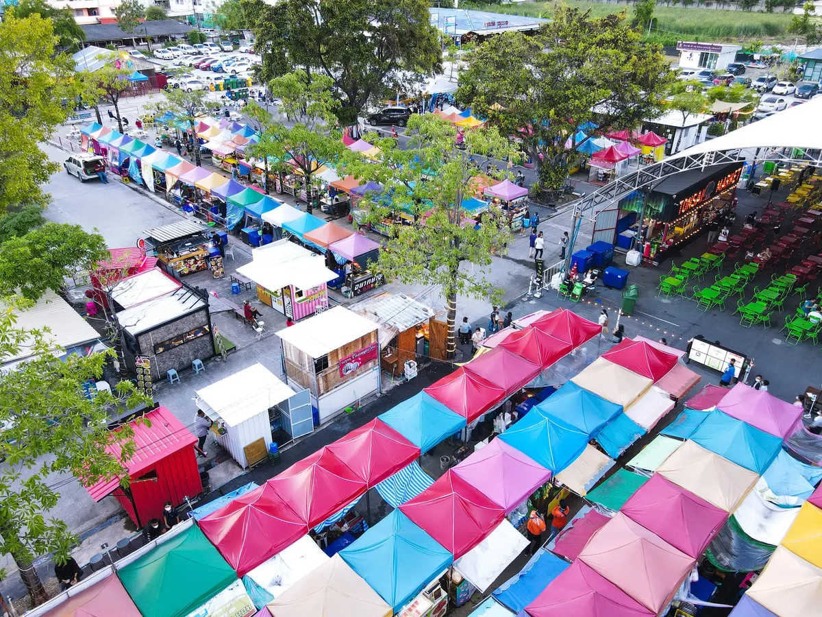 ตลาดต้นไทร แบริ่ง Tonsai Market