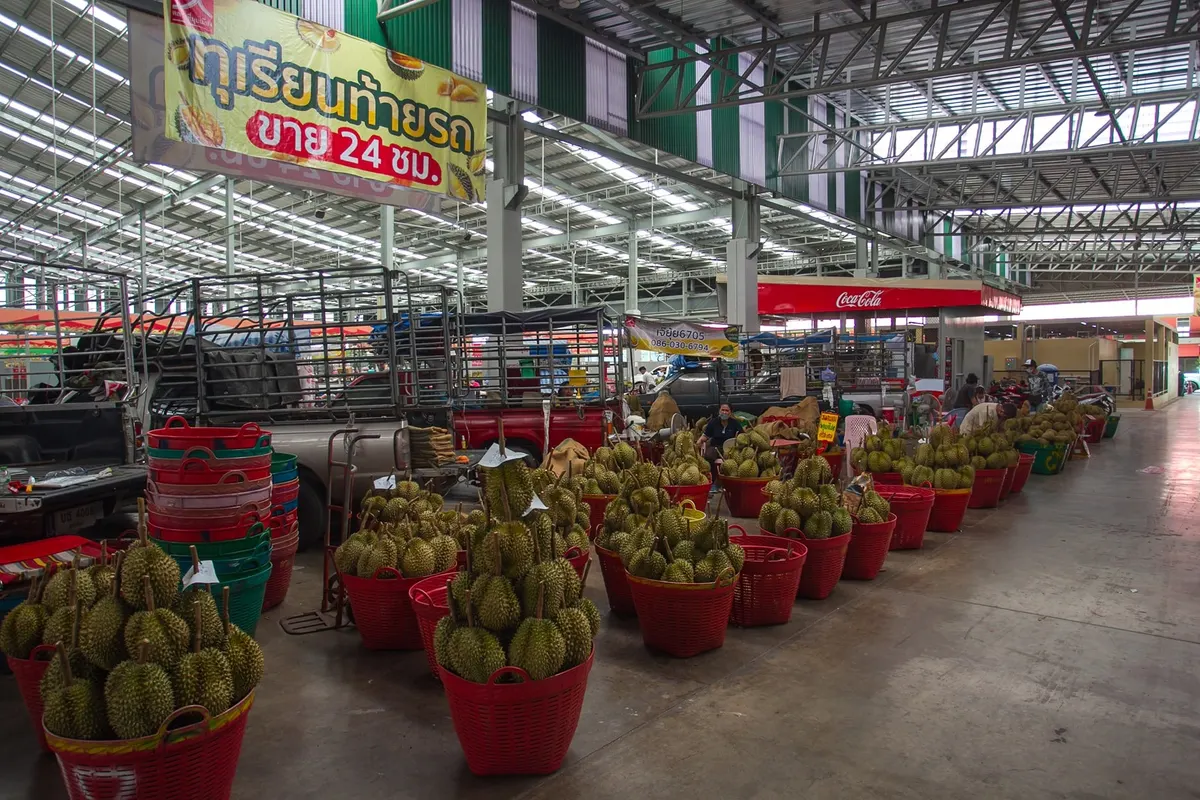 ตลาดสี่มุมเมือง
