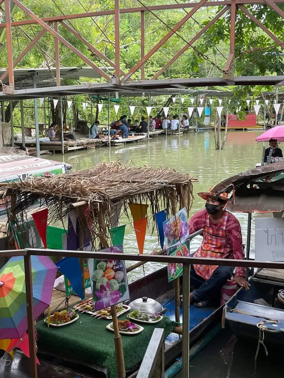 ตลาดน้ำกวางโจว เพชรบุรี