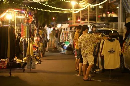 ตลาดอุ่น warm market
