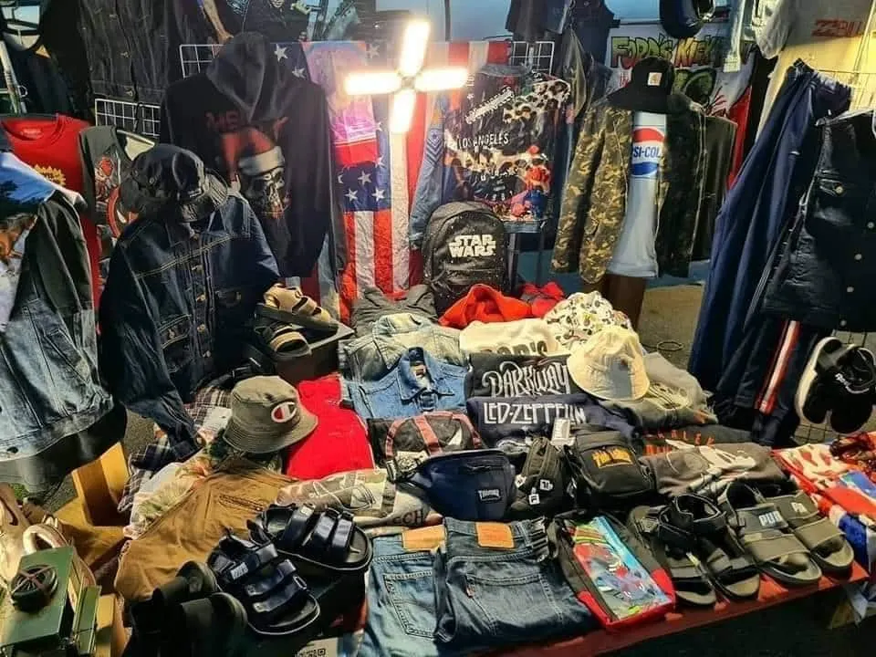 ตลาดนัดคลองถมเซียร์รังสิต