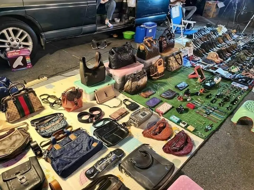 ตลาดนัดคลองถมเซียร์รังสิต