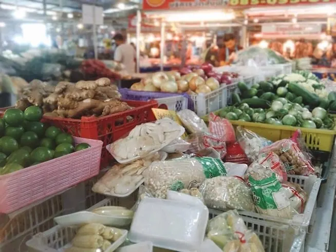 ตลาดมารวย ประชาสามัคคี กระทิงแดง