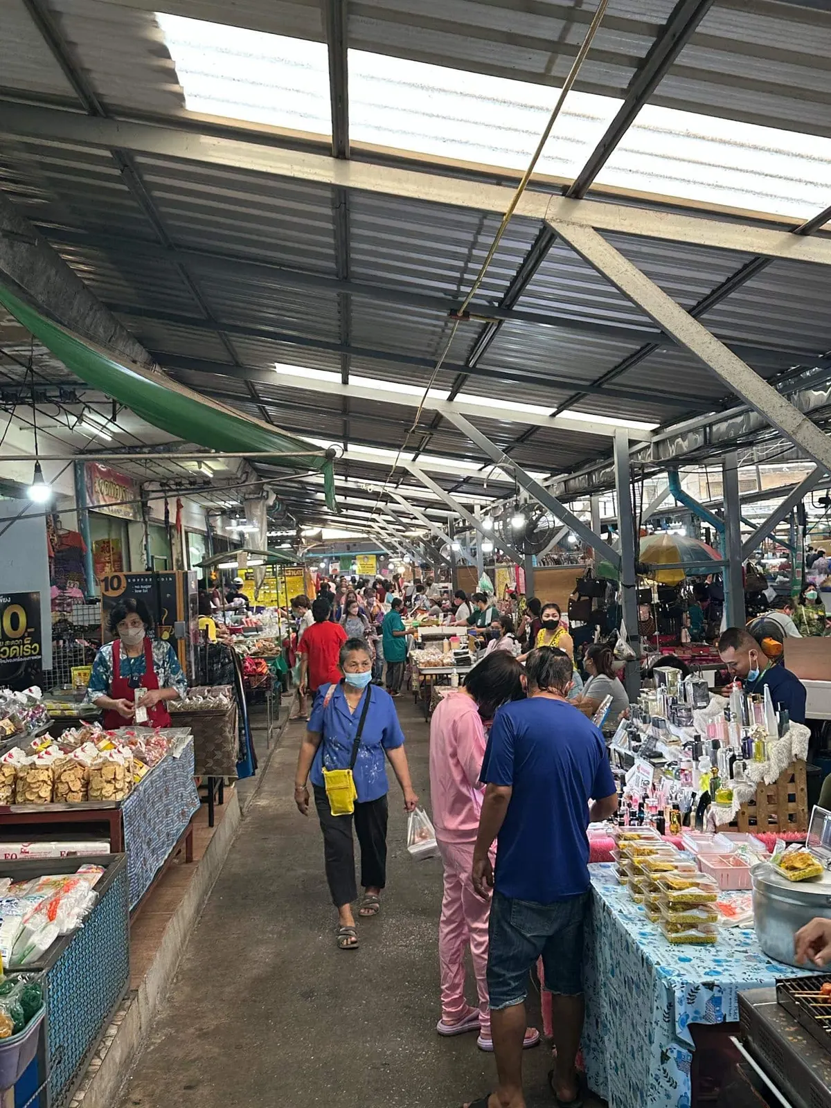 ตลาดบุญเรือง