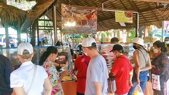 ตลาดน้ำ2คลอง วัดตลิ่งชัน