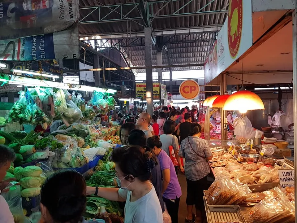 ตลาดทศกัณฑ์สาย2