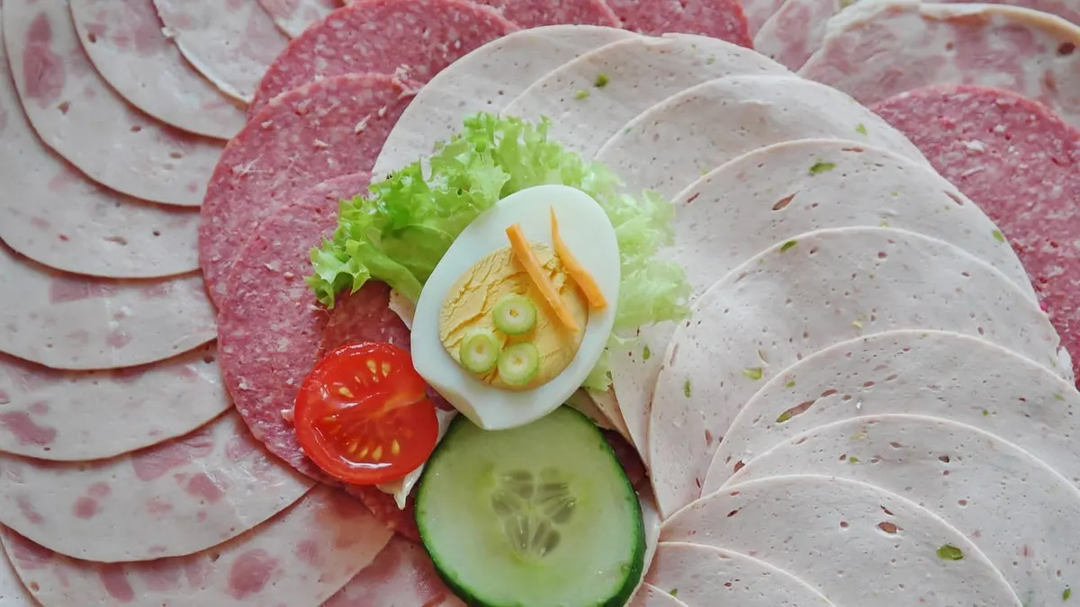 แหนมหมู ไส้กรอก อาหาร ของฝาก ของกิน